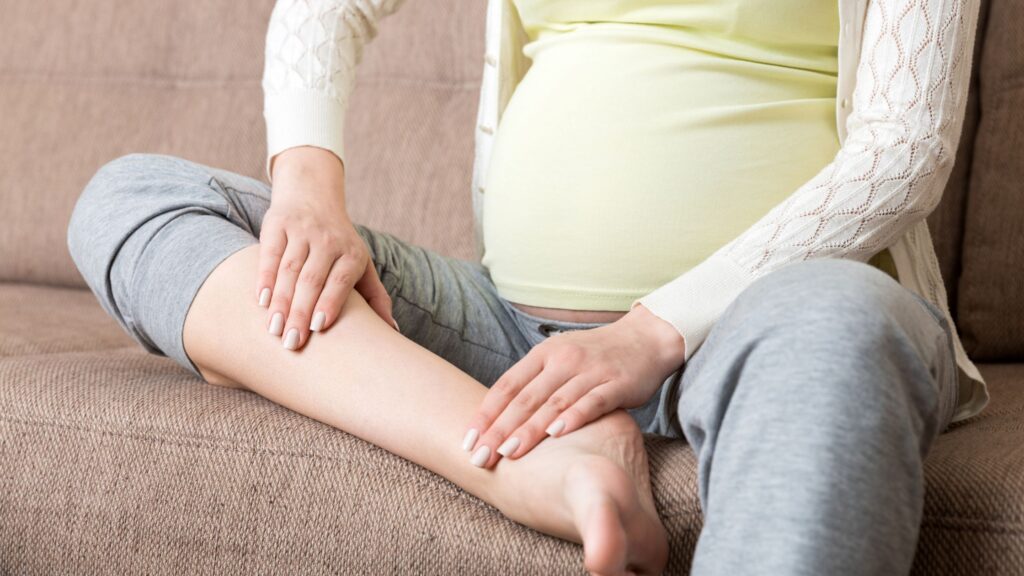 A pregnant woman dealing with restless legs.